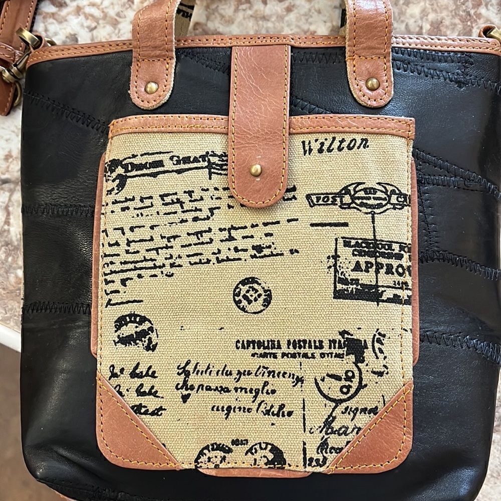 Vaan Script Bucket Bag Xbody NWT